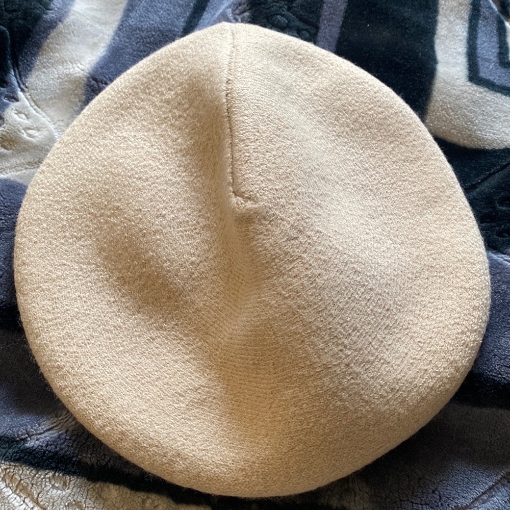 Light Tan colored Beret Hat
